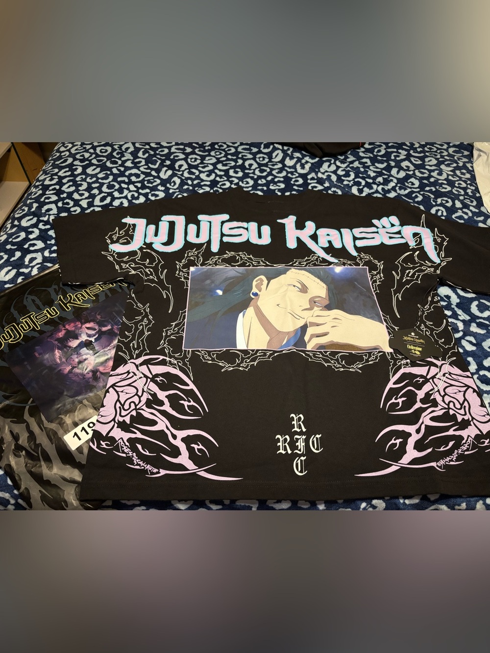 Jujutsu Kaisen Black Short-Sleeve Graphic Tee with Pink Accents
